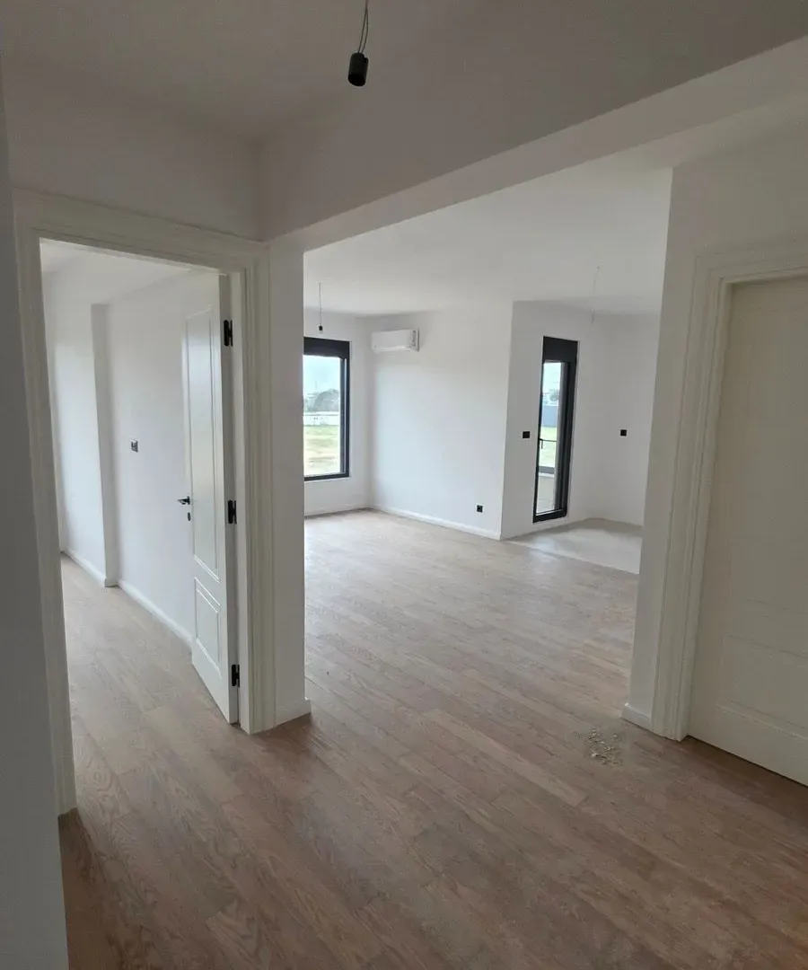 Prodaja, dvosoban stan, 84m², Donja Gorica, Podgorica