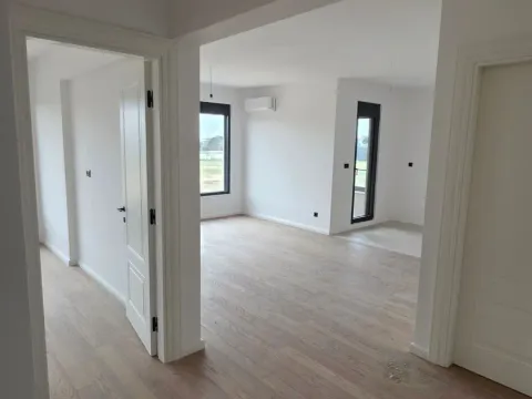 Prodaja, dvosoban stan, 84m², Donja Gorica, Podgorica - image 6