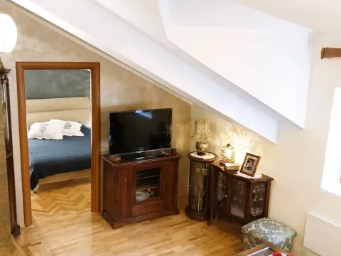 Prodaja, dvosoban stan, 50m², Kotor, Crna Gora - image 11