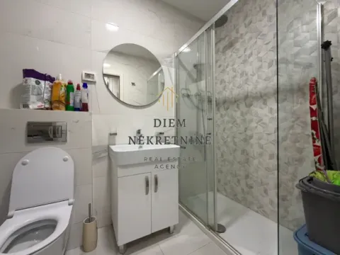 Izdavanje, jednosoban stan, 50m², Central Point, Podgorica - image 11