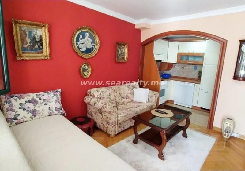 Sale, two bedroom apartment, 95m², Sveti Stefan, Budva