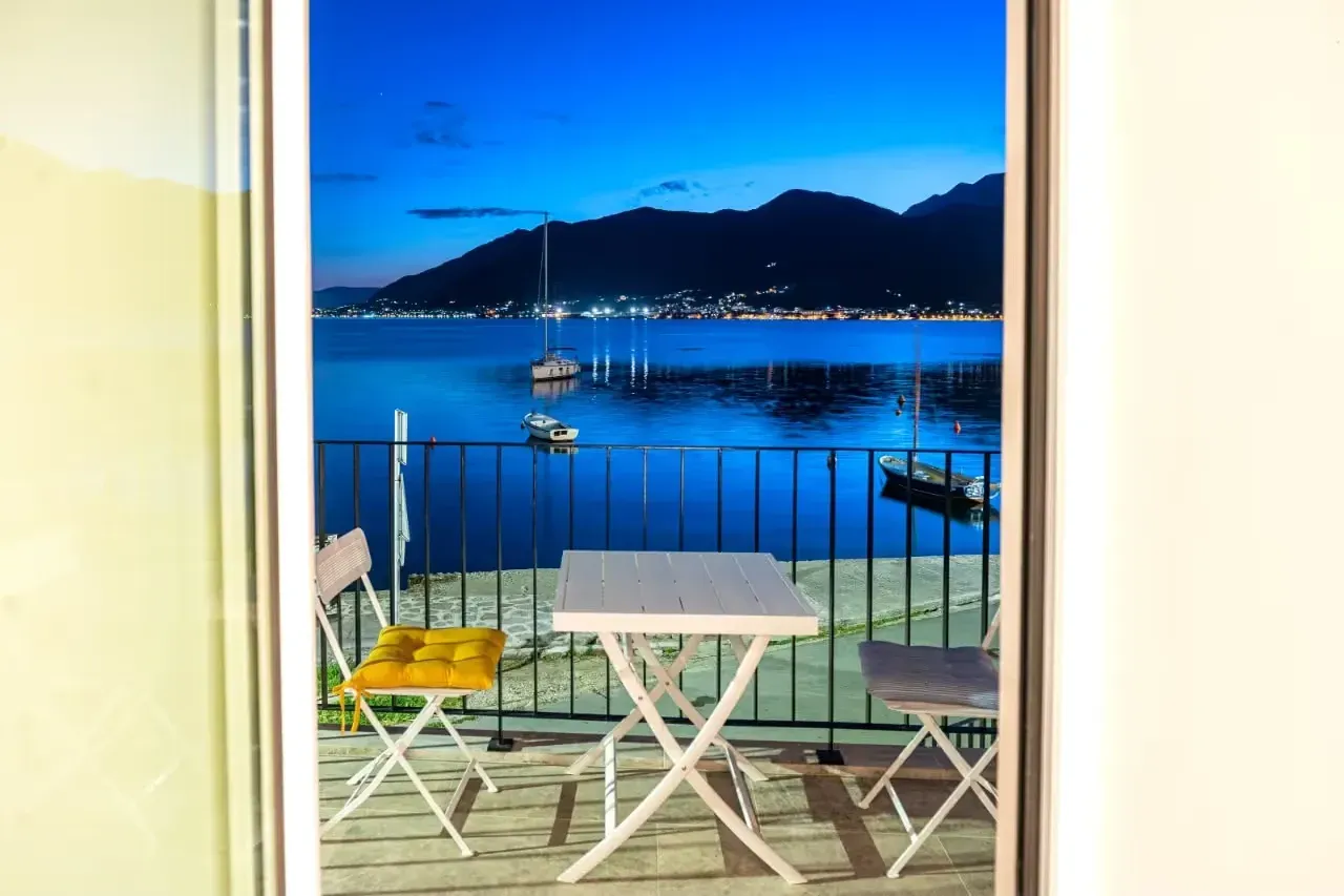 Rent, house, 170m², Tivat, Crna Gora