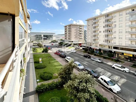 Izdavanje, jednosoban stan, 50m², City Kvart, Podgorica - image 12