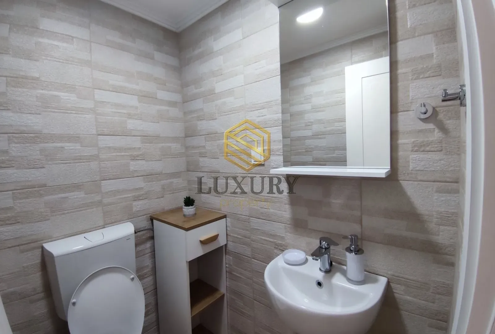 Rent, two bedroom apartment, 86m², Centar, Podgorica