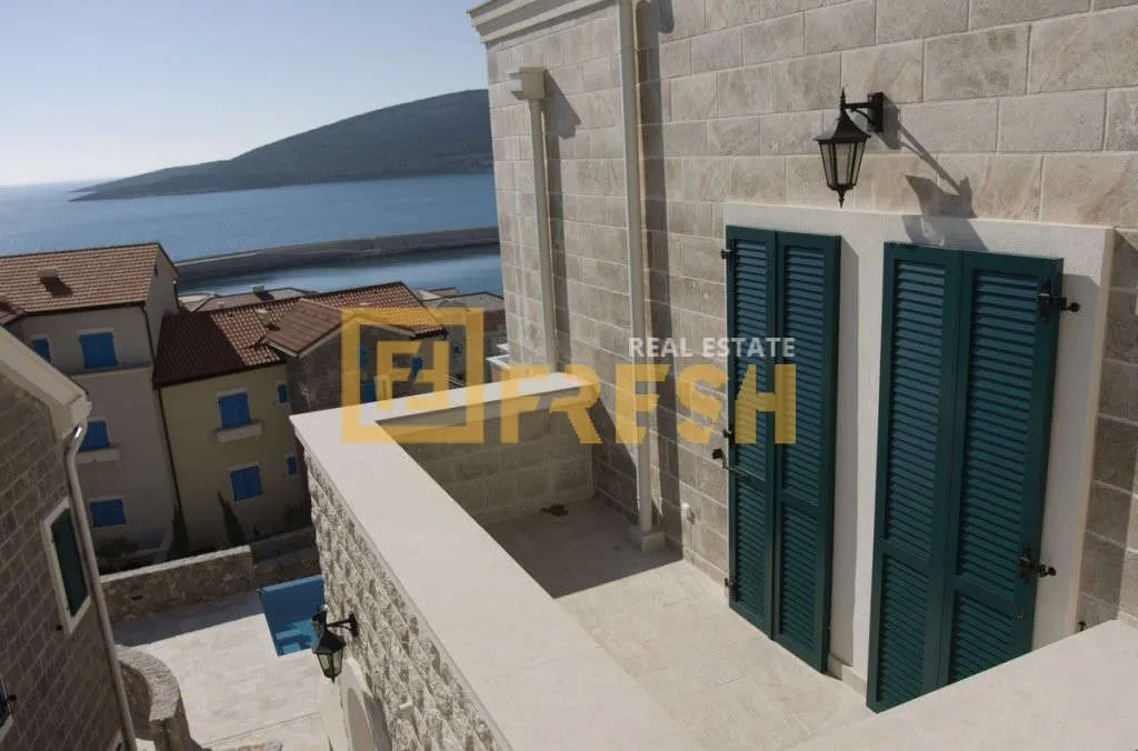 Prodaja, kuća, 253m², Tivat, Crna Gora