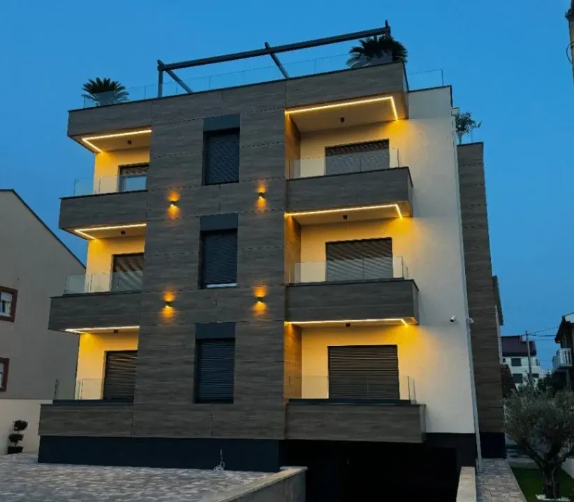 Prodaja, kuća, 650m², Dalmatinska ulica, Podgorica