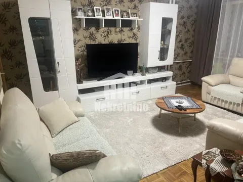 Prodaja, trosoban stan, 77m², Zemun Sve Podlokacije, Beograd - image 2