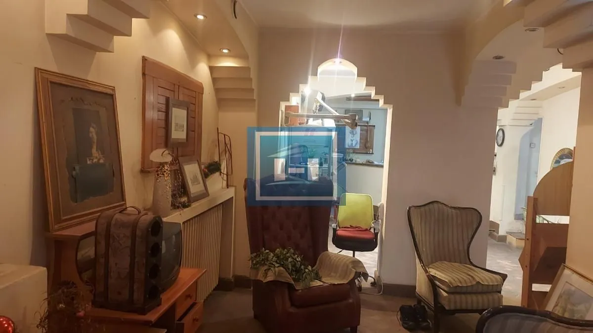 Sale, office space, 66m², Čubura, Beograd