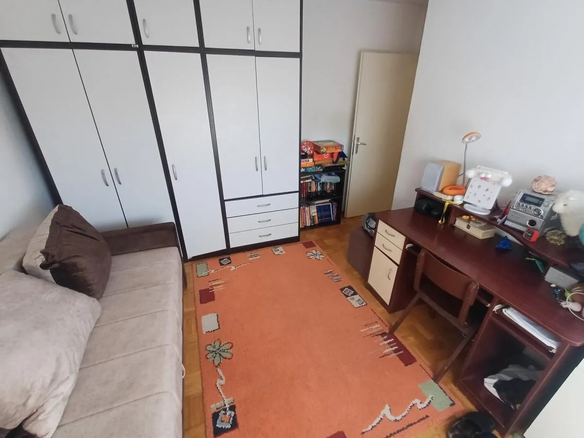Prodaja, trosoban stan, 65m², Sajmište, Novi Sad
