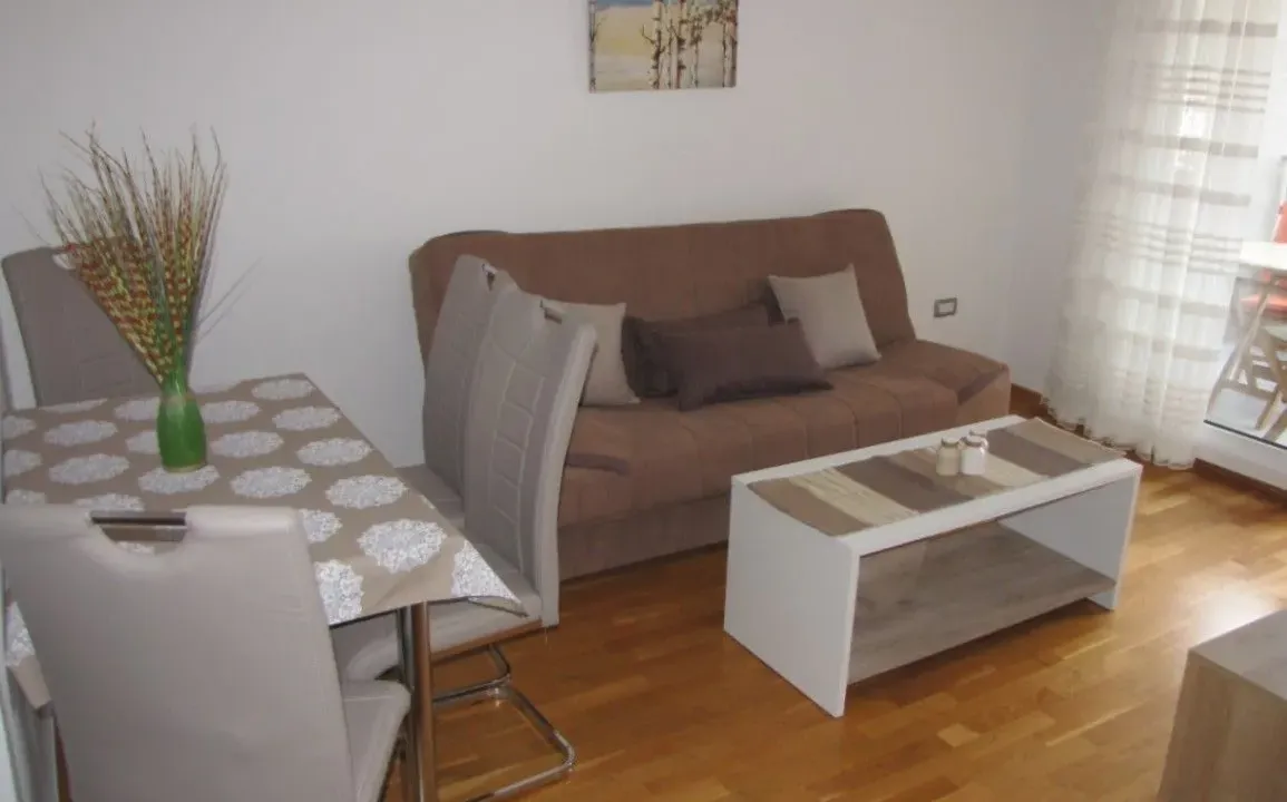 Rent, one bedroom apartment, 45m², Babin Do, Budva