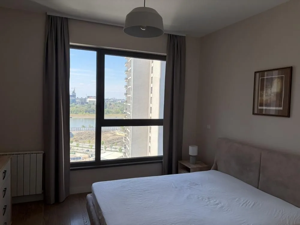Izdavanje, dvosoban stan, 52m², Savski Venac, Beograd