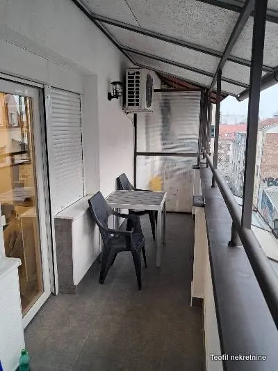 Rent, studio apartment, 30m², Stari Grad, Beograd