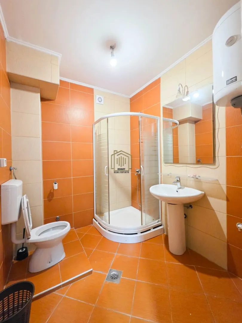 Rent, office space, 82m², Momišići, Podgorica