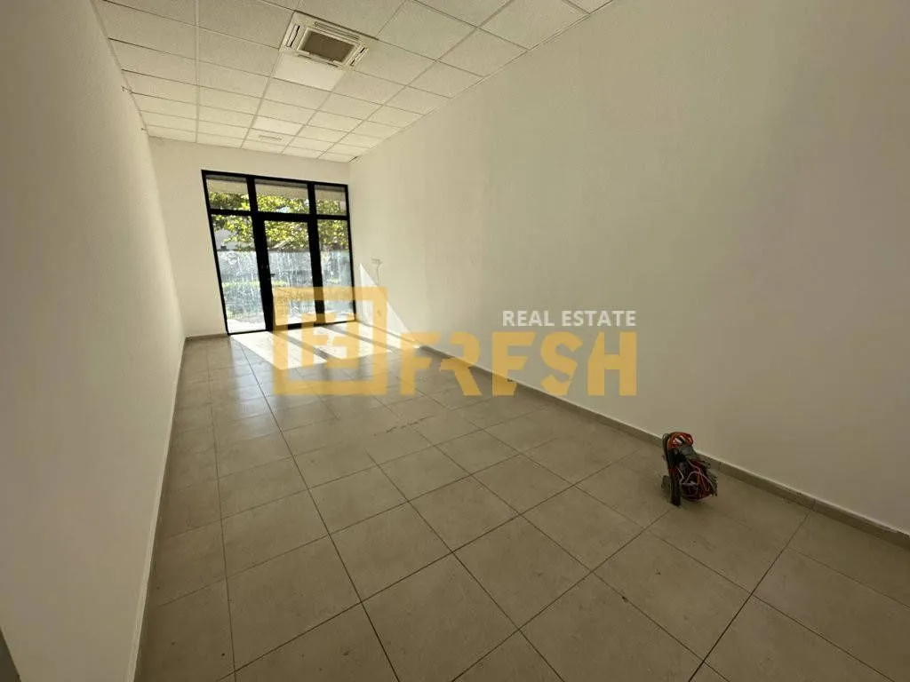 Rent, office space, 75m², Stari Aerodrom, Podgorica