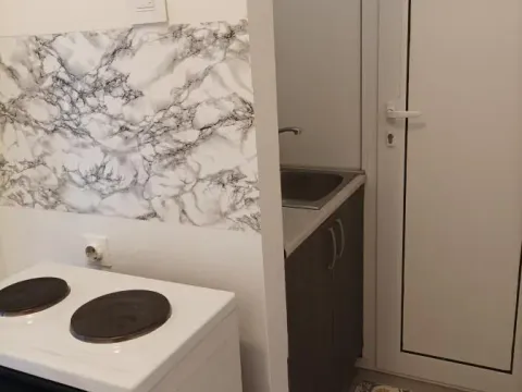 Rent, studio apartment, 20m², Sajmište, Novi Sad - image 4