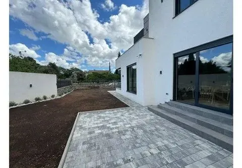 Rent, house, 300m², Gornja Gorica, Podgorica - image 14