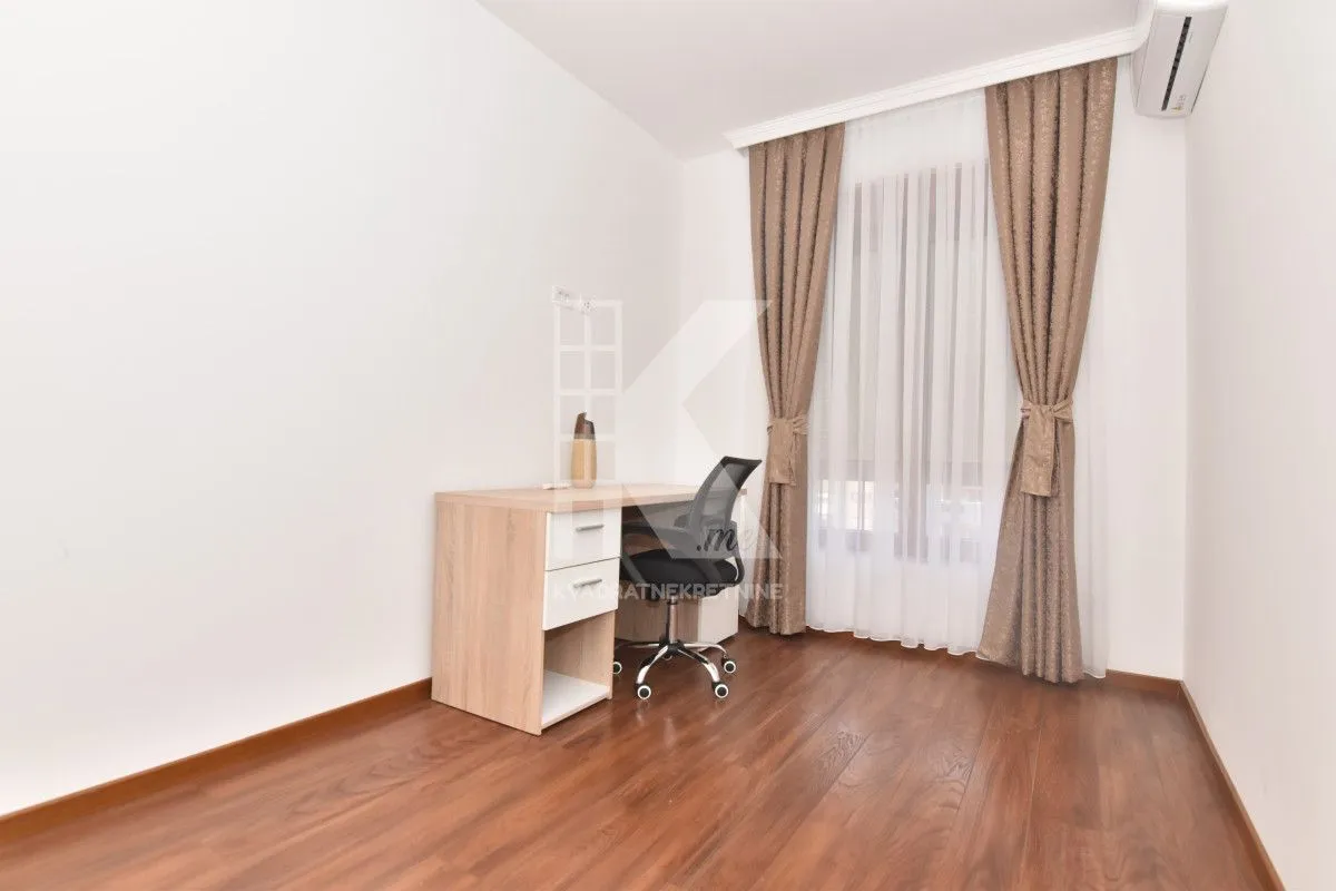 Rent, two bedroom apartment, 69m², Master Kvart, Podgorica