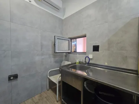 Rent, office space, 50m², Pobrežje, Podgorica - image 11