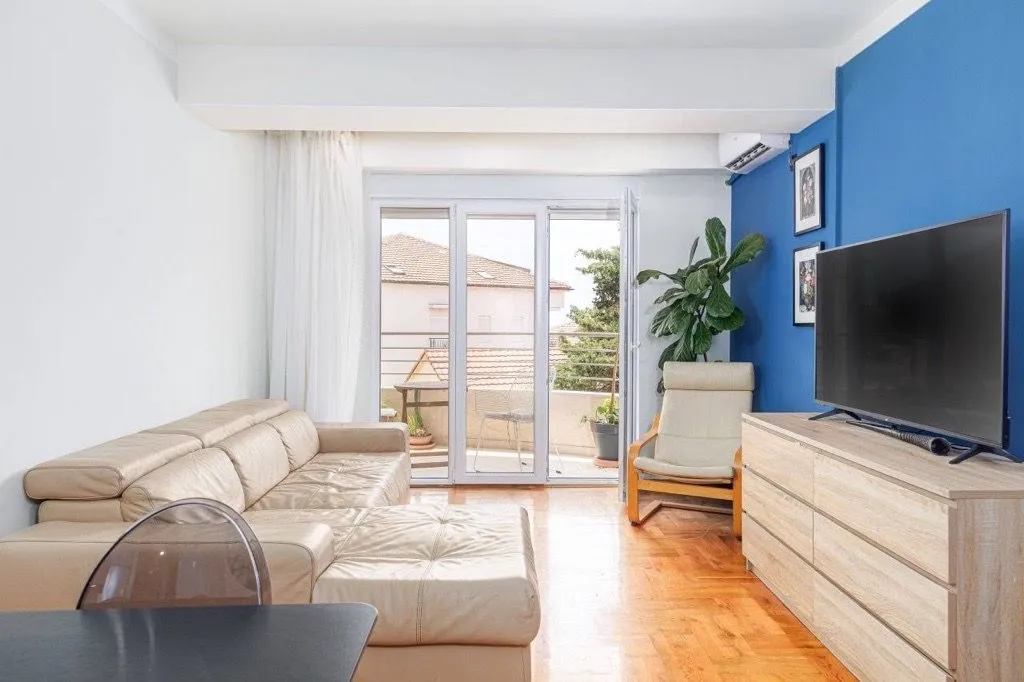 Prodaja, dvosoban stan, 66m², Centar, Budva