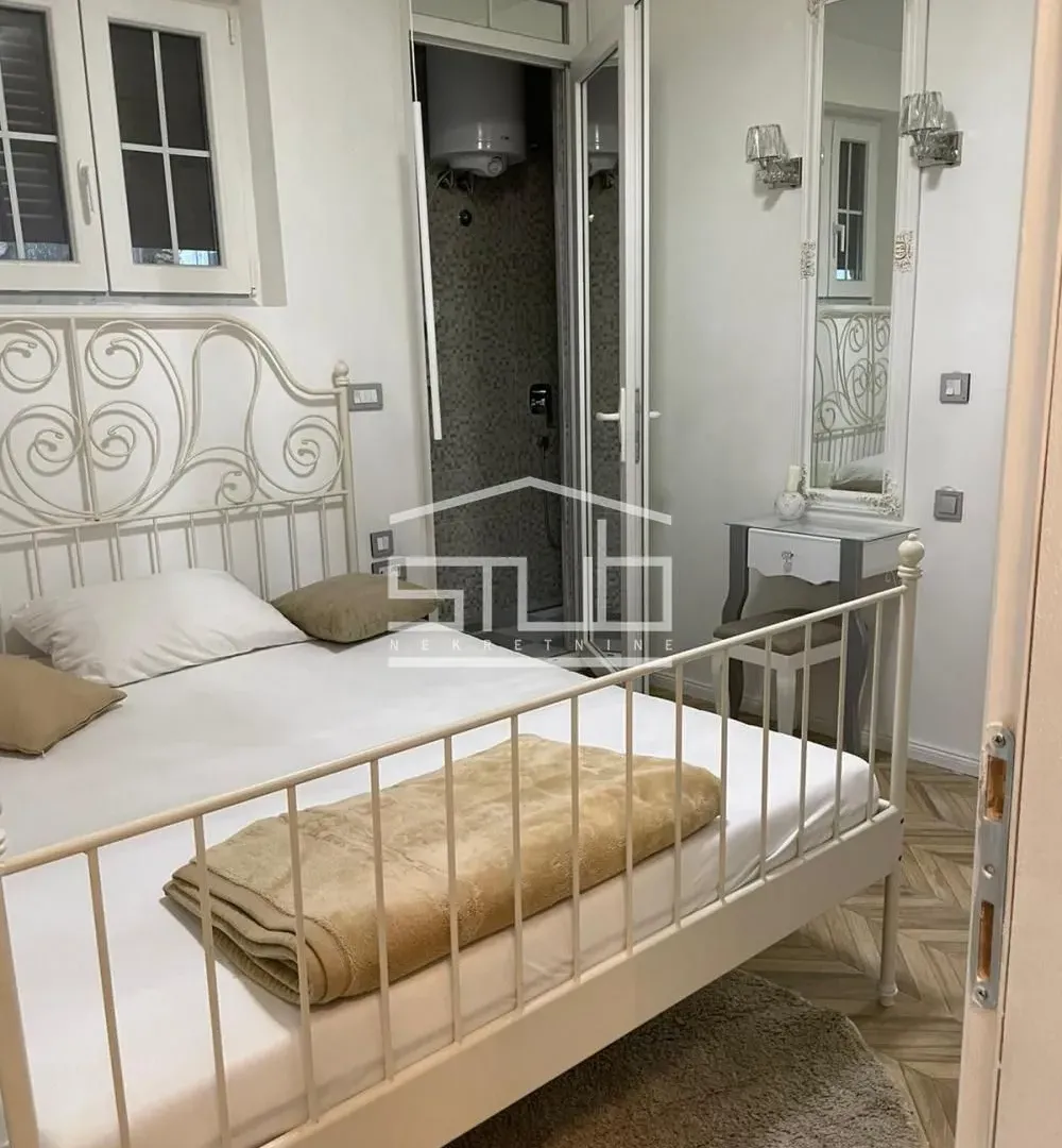 Sale, three bedroom apartment, 63m², Stari Grad, Beograd