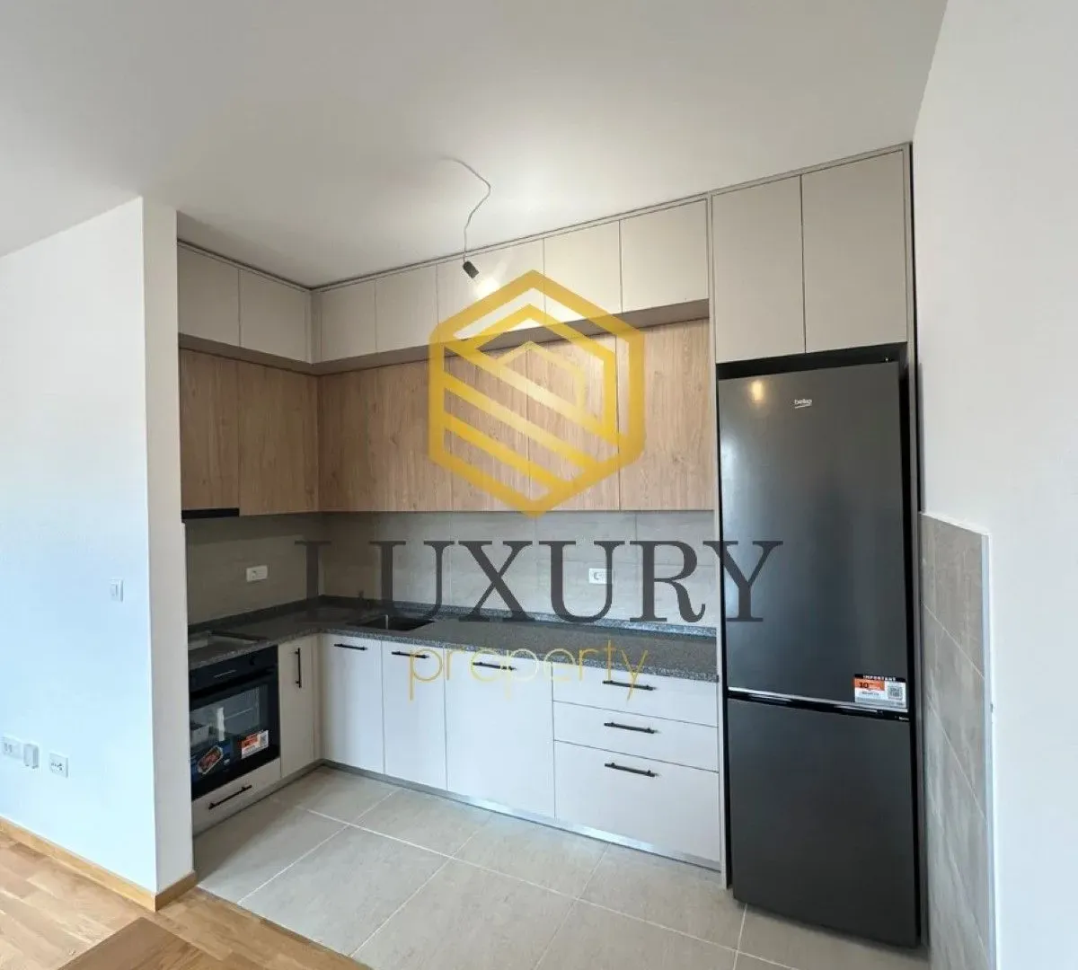 Izdavanje, dvosoban stan, 66m², Zabjelo, Podgorica