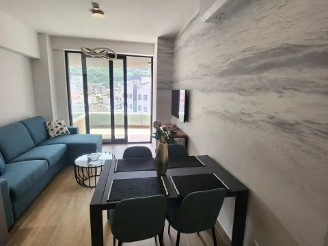 Izdavanje, garsonjera, 47m², Bečići, Budva - image 2