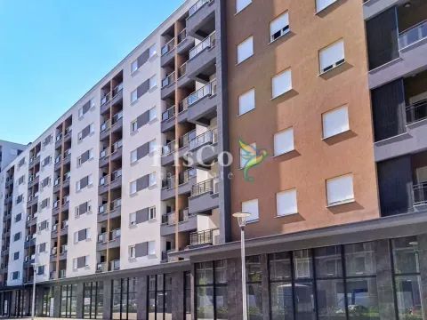 Prodaja, jednosoban stan, 46m², Stari Aerodrom, Podgorica - image 1