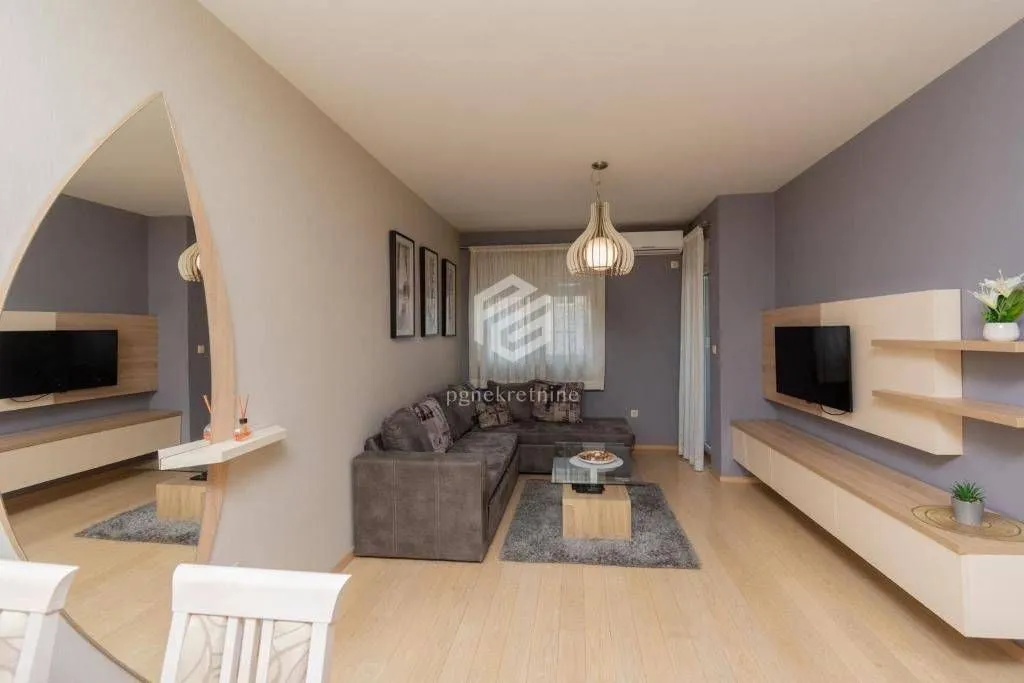 Rent, one bedroom apartment, 46m², City Kvart, Podgorica