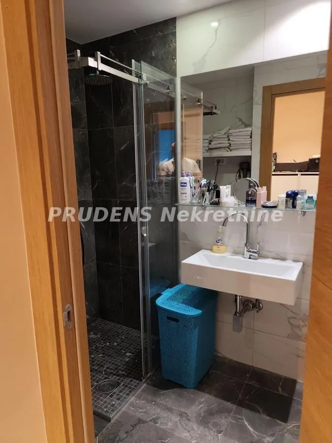 Prodaja, dvosoban stan, 62m², Savski Venac, Beograd