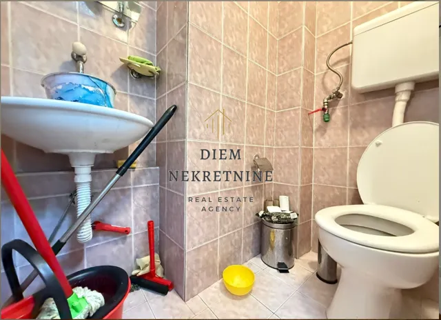 Rent, office space, 30m², Centar, Podgorica