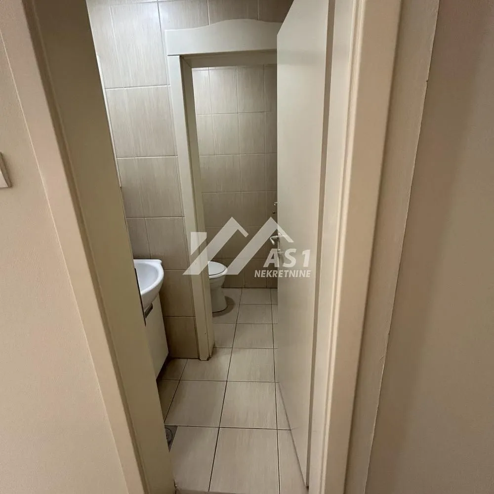 Rent, office space, 34m², Detelinara, Novi Sad Sve Podlokacije