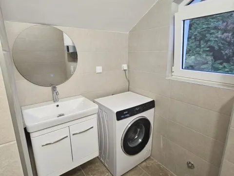 Rent, one bedroom apartment, 45m², Đenovići, Herceg Novi - image 6