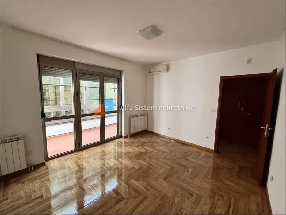Rent, house, 300m², Banovo Brdo, Beograd
