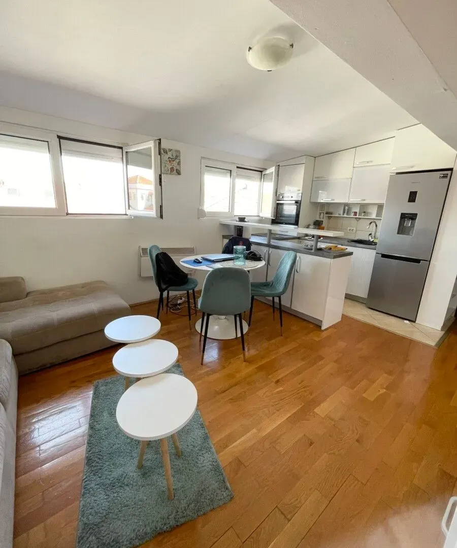 Prodaja, jednosoban stan, 41m², Blok 9, Podgorica