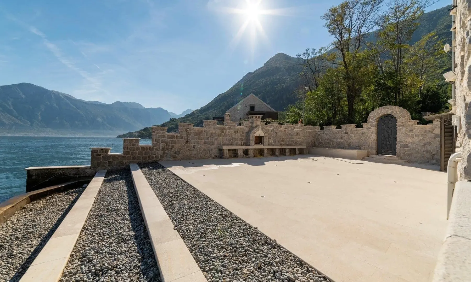 Prodaja, ugostiteljski objekat, 731m², Stoliv, Kotor