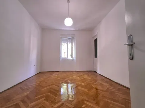 Rent, apartment, 60m², Centar, Podgorica - image 2