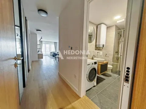 Rent, four bedroom apartment, 133m², Autokomanda, Voždovac Sve Podlokacije - image 6