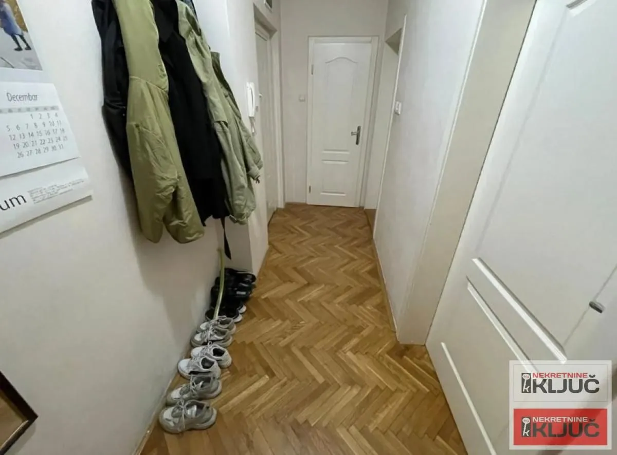 Prodaja, trosoban stan, 67m², Podbara, Novi Sad Sve Podlokacije