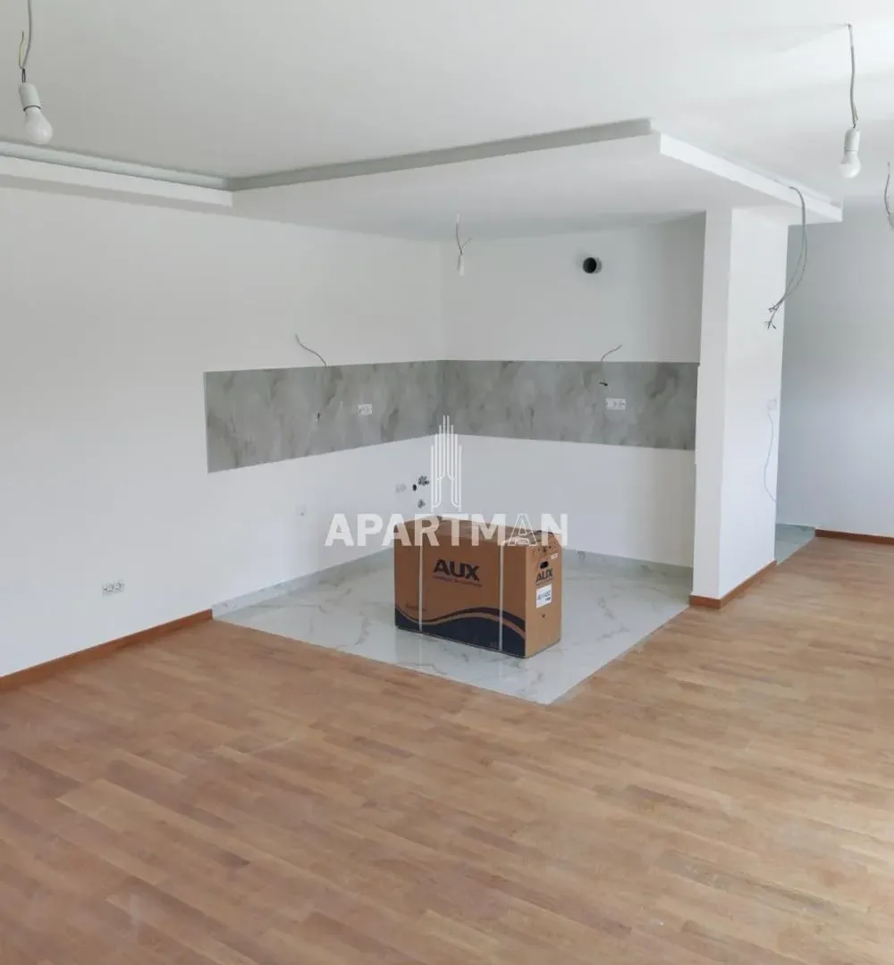 Prodaja, četvorosoban stan, 103m², Ledine, Beograd