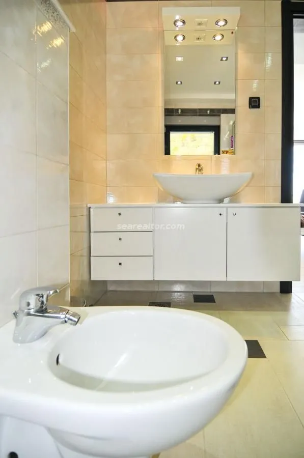 Prodaja, kuća, 390m², Mrčevac, Tivat