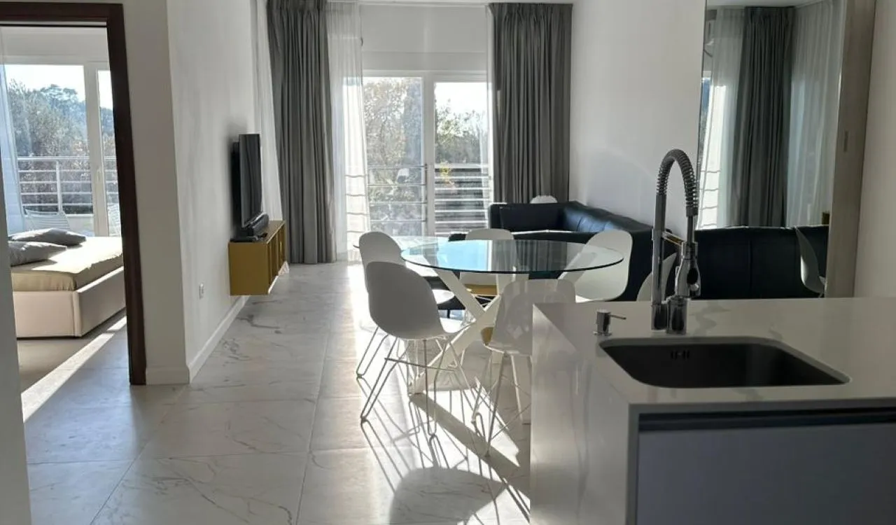 Sale, two bedroom apartment, 60m², Petrovac, Budva