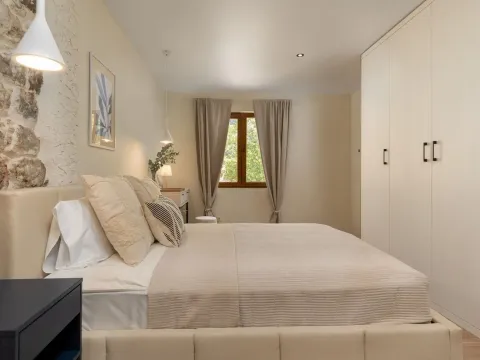 Sale, house, 110m², Škaljari, Kotor - image 2