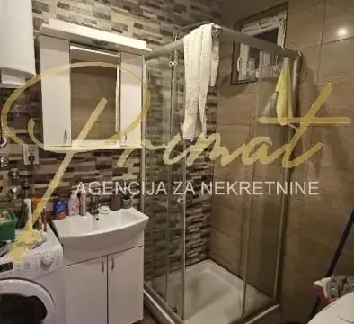 Prodaja, trosoban stan, 76m², Borča 1, Borča Sve Podlokacije - image 9