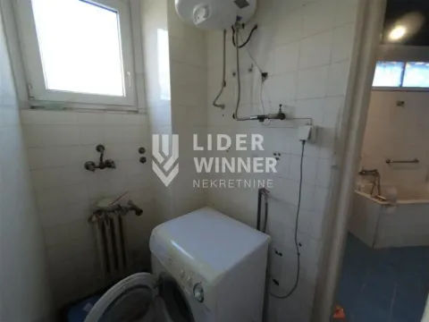 Sale, four bedroom apartment, 148m², Stari Grad, Beograd - image 14