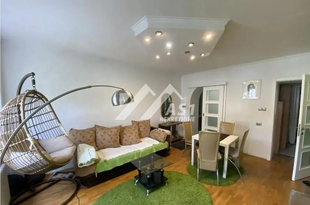 Izdavanje, trosoban stan, 70m², Novi Sad Sve Podlokacije, Novi Sad