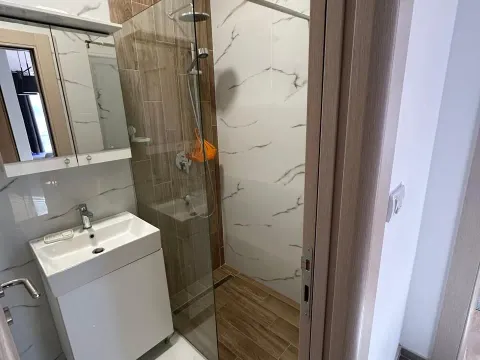 Rent, one bedroom apartment, 45m², Zabjelo, Podgorica - image 6