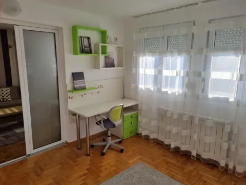 Izdavanje, trosoban stan, 84m², Novi Beograd Sve Podlokacije, Beograd - image 13