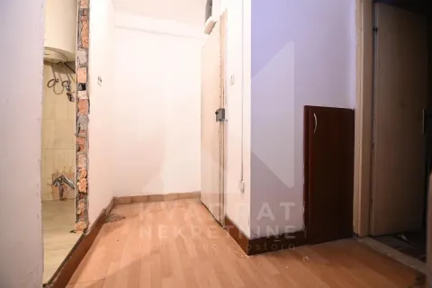 Prodaja, trosoban stan, 74m², Centar, Podgorica - image 8