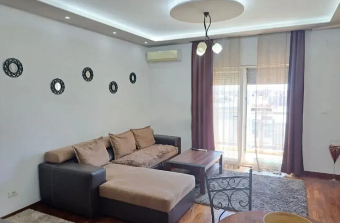 Izdavanje, jednosoban stan, 59m², City Kvart, Podgorica