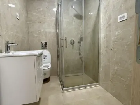 Prodaja, jednosoban stan, 80m², Preko Morače, Podgorica - image 4